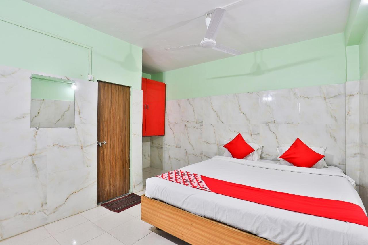 Oyo 24833 Hotel Silver Даман Экстерьер фото
