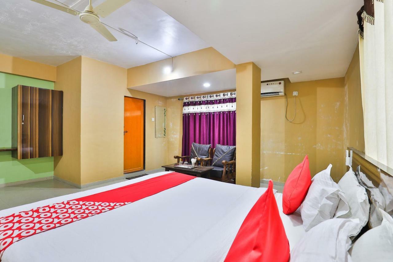 Oyo 24833 Hotel Silver Даман Экстерьер фото